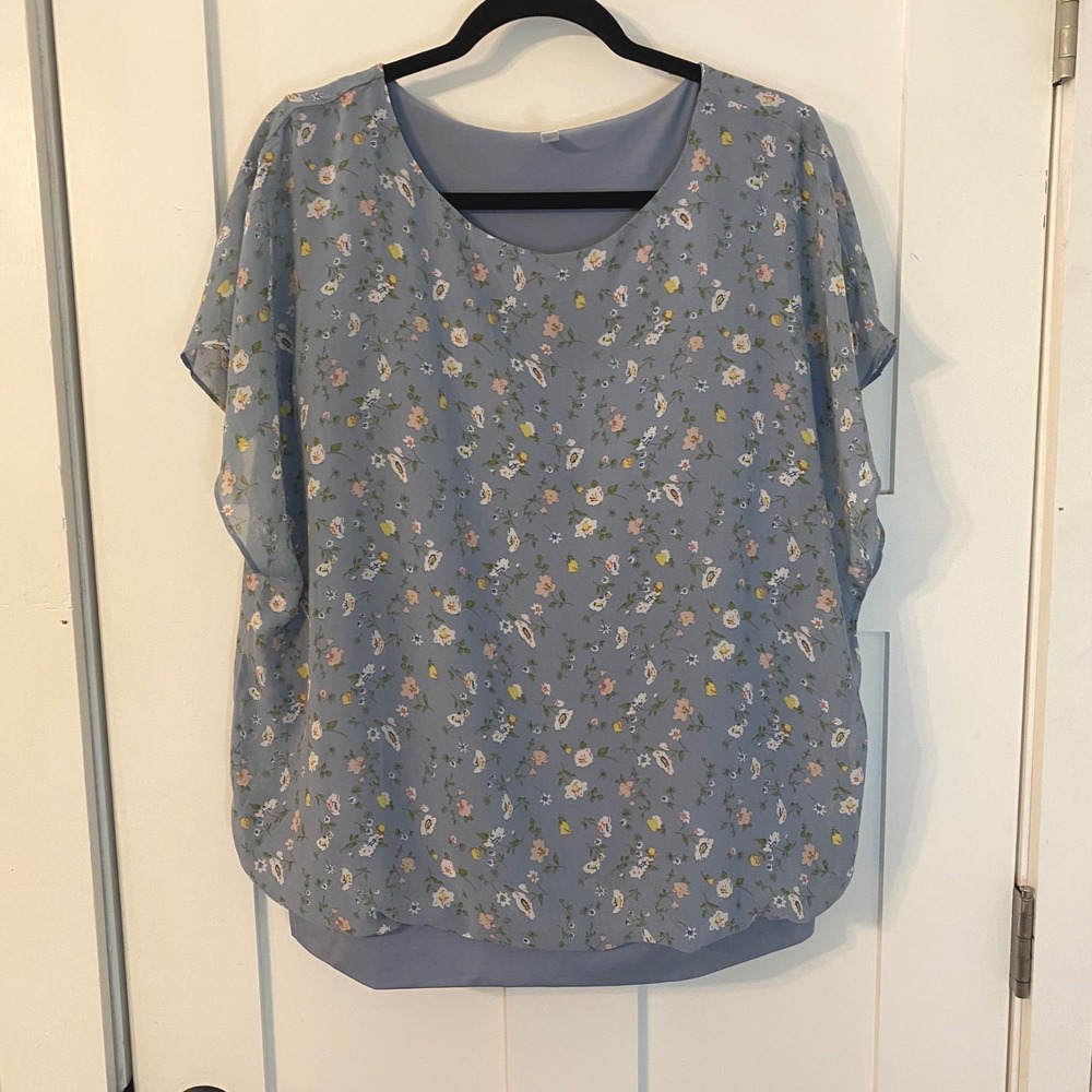 VIISHOW Blue Floral Chiffon Layered Blouse XL Split‎ Flutter Sleeve Layered Top